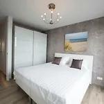 Design Zeelaan דירה *